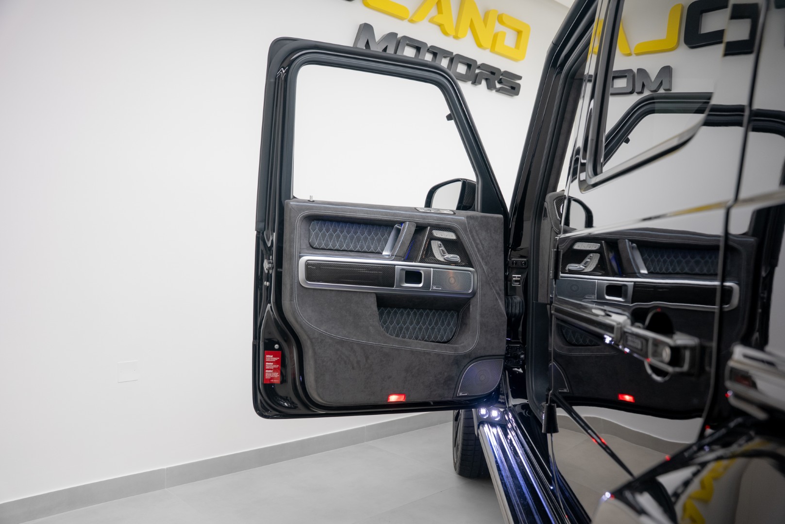 2022 BRABUS 900 ROCKET EDITION. EXCELLENT CONDITIONS.